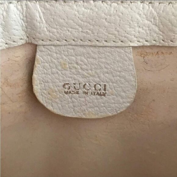 🐢 Authentic Gucci Vintage Clutch. - Picture 3 of 9